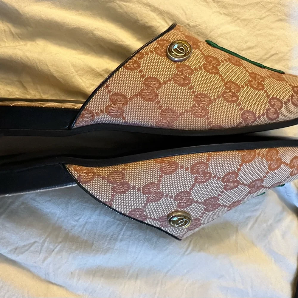 SOLD!!! GUCCI X LA DODGERS Monogram Mules with  LA GUCCI x MLB NEW BOX & COVER - Picture 8 of 16